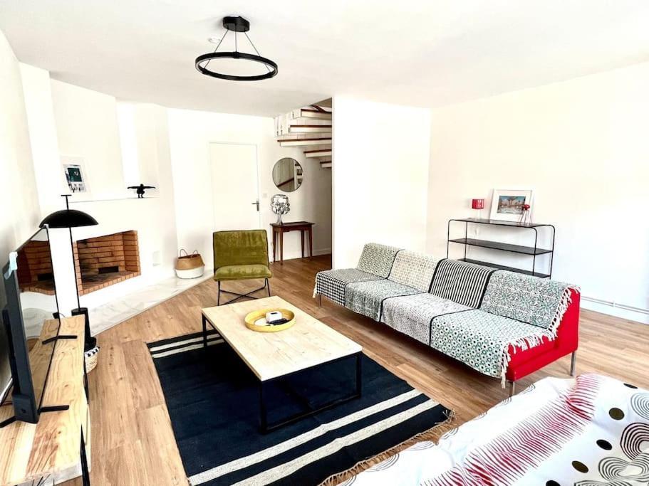 Superbe Appartement Avec Parking Ла-Рошель Екстер'єр фото